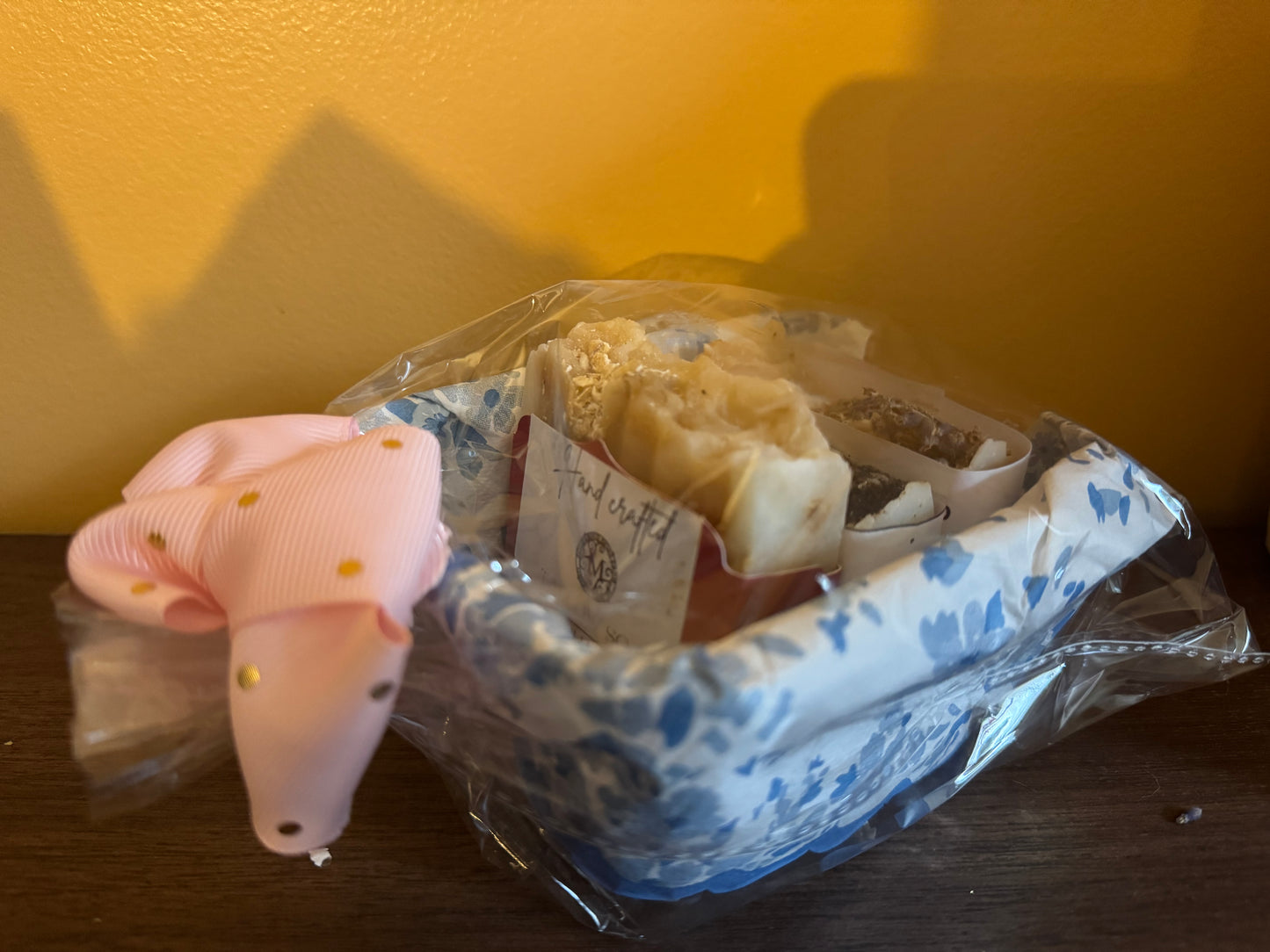 Women’s 3 Soap Gift Basket – Luna, Berry, Lavender & Honey Oatmeal Collection